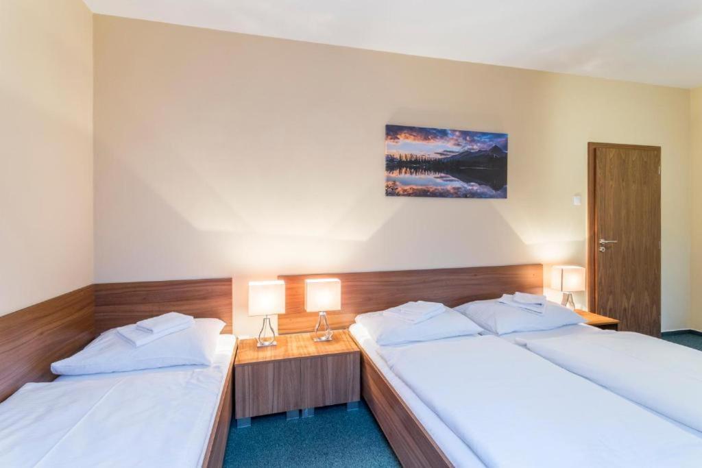 Hotel Sipox Штрба Екстер'єр фото